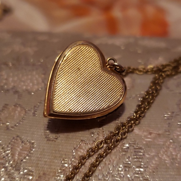 Victorian B&N 1/20 12k MOP locket - Picture 5 of 8